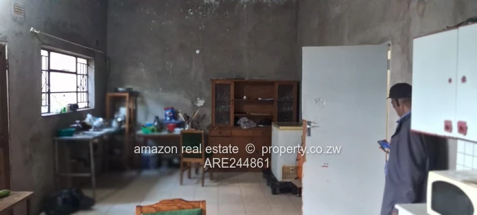 5Bedrooms House For Sale