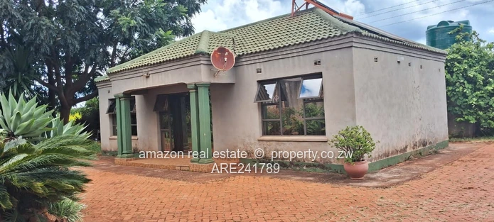 4 bedroomed house for sale