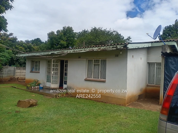 5 bedroomed house for sale ( sole mandate)